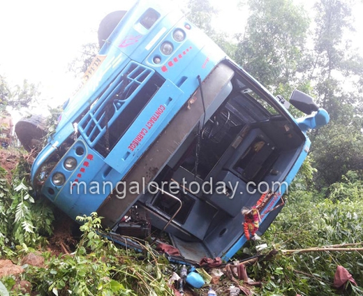 Bus-accident 